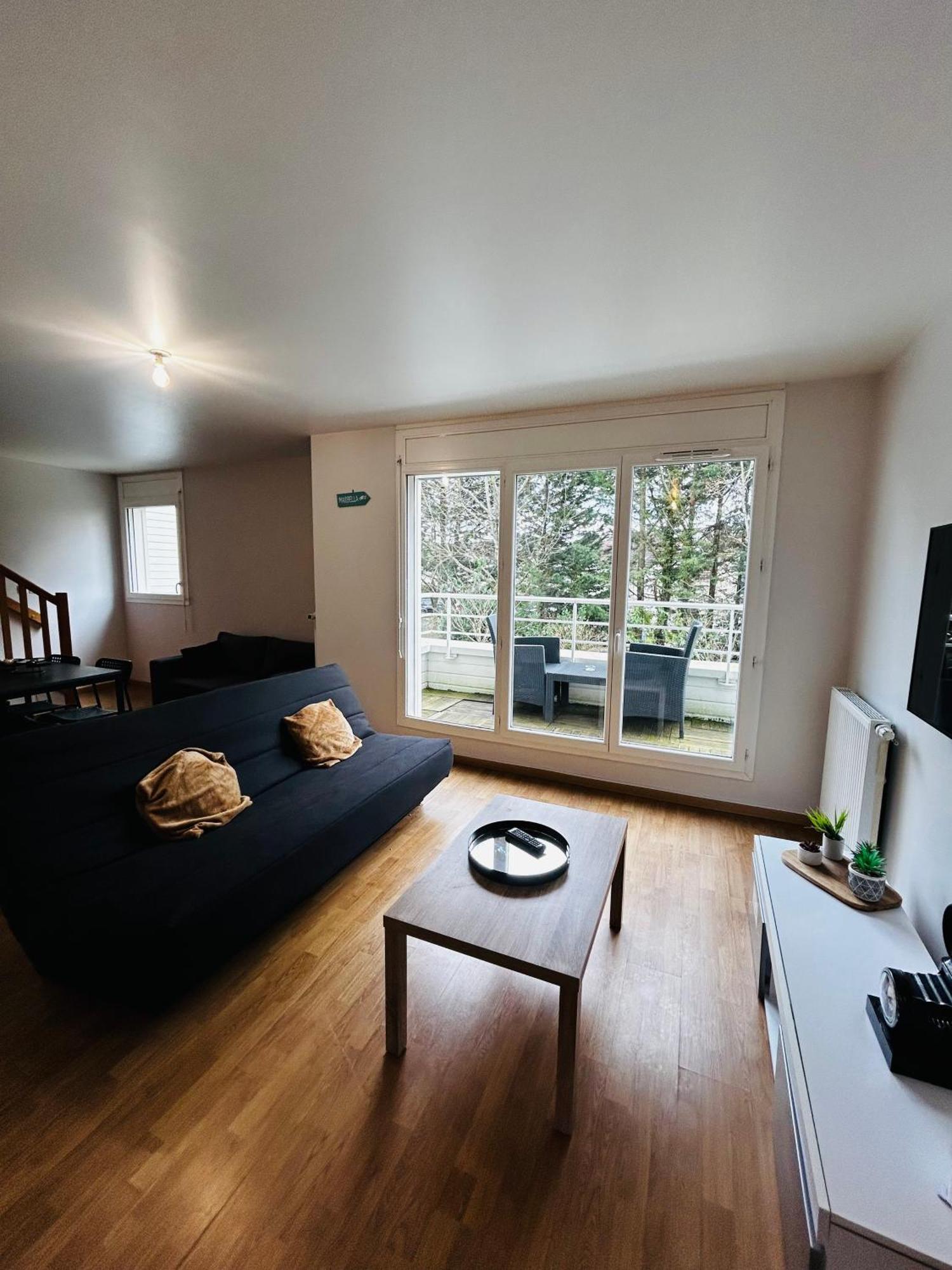 Duplex Lumineux Tout Equipe/Rer D/Balcon/Parking Corbeil-Essonnes Exterior foto